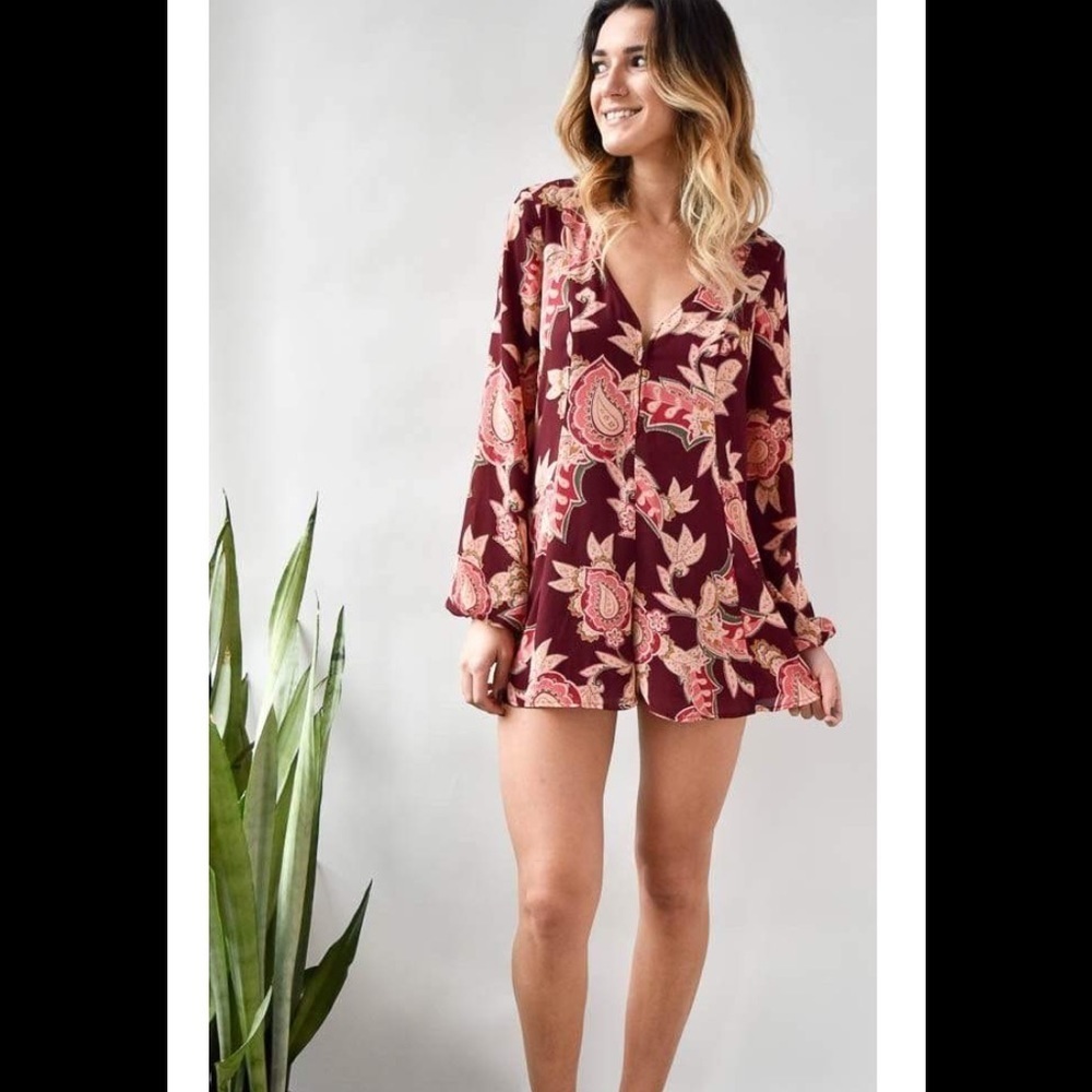 NWT Show Me Your Mumu Bailey Tie Back Romper & - Picture 3 of 15